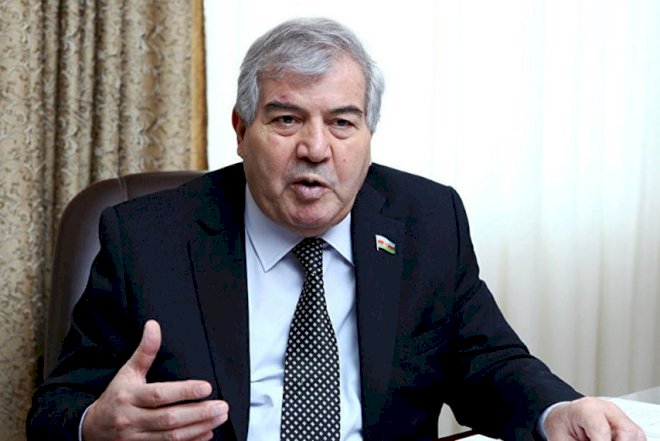    “Azərbaycanda niyə bu qədər çox rus dili məktəbi olmalıdır ki?”   