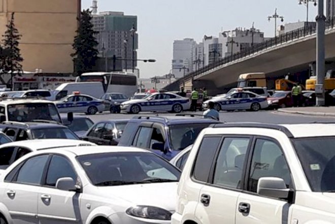    Bakıda tıxac yarandı   