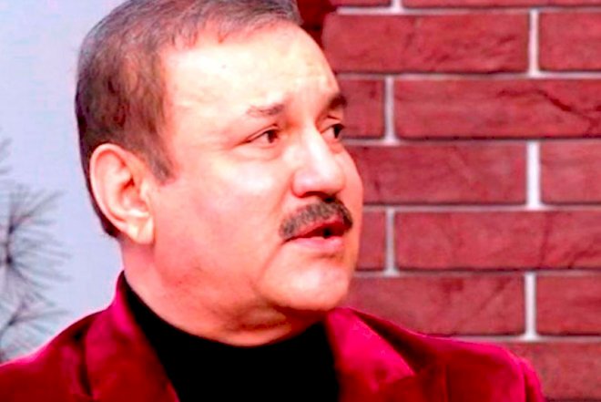   Cavanşir Məmmədov: “Sən fahişəliklə sənəti sintez edirsən“ - Video   