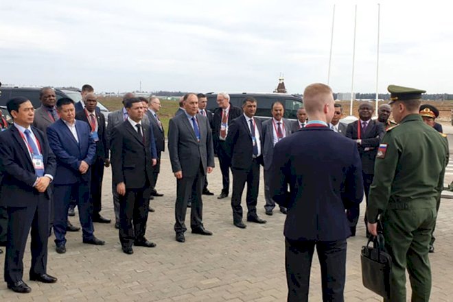    Müdafiə Nazirliyinin nümayəndə heyəti Moskvada   