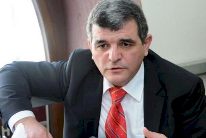    Biçarə şəhər... İçəri şəhər... Bir azdan da Köçəri şəhər...   