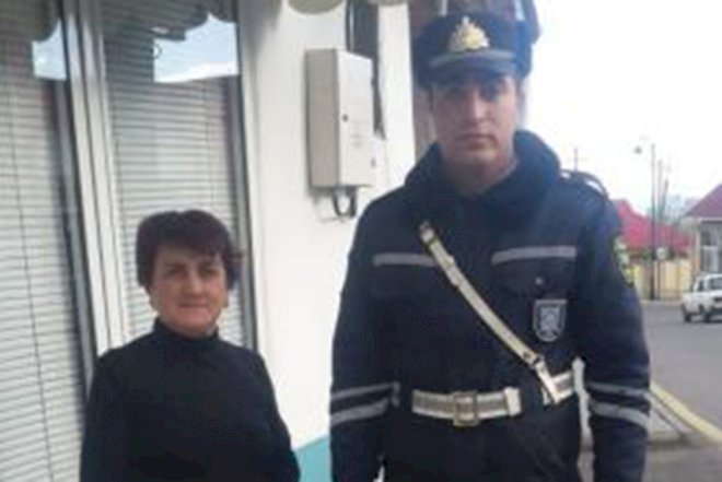    Bankdan götürdüyü krediti itirdi, yol polisi tapıb qaytardı   