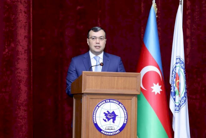    Sahil Babayev mühazirə dedi     