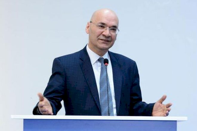    “İctimai Televiziya qanunları pozur” - Ekspert   