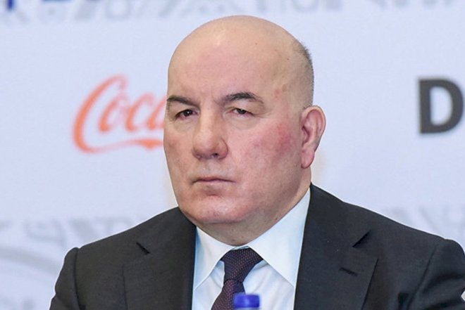    Elman Rüstəmov manatın məzənnəsindən danışdı   