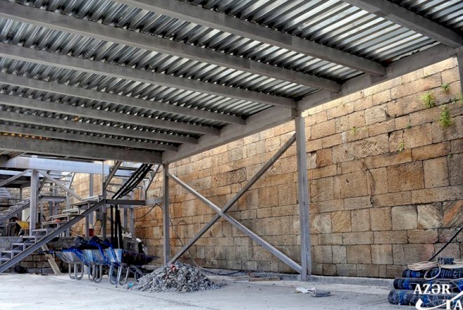    Qanun nə deyir? – Tikinti divardan ən azı üç metr məsafədə aparıla bilər   