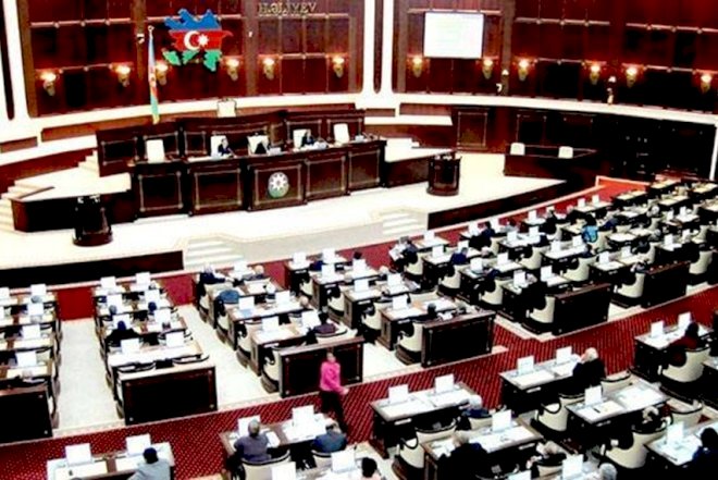    Deputatlar Minskə gedir   