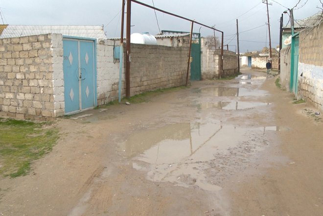    Suraxanı yollarında təmir gedir   