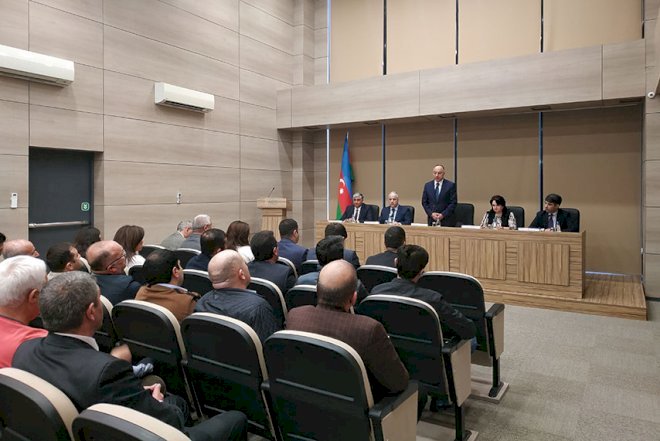    AQTA sədri sahibkarlarla görüşüb   