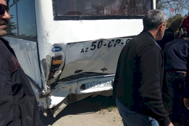    Bakı-Sumqayıt yolunda avtobus qəzaya uğradı    