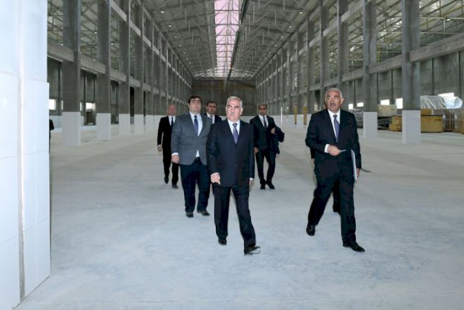    Vasif Talıbov “Badamlı”nın yeni zavodunda   