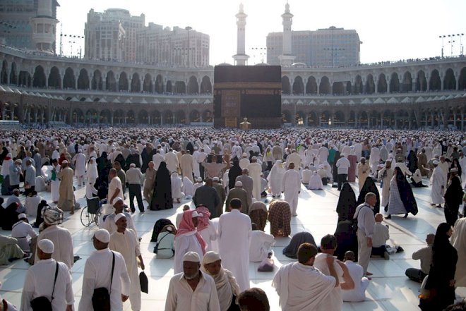    Bu il Azərbaycandan Həccə 1400 nəfər gedəcək   
