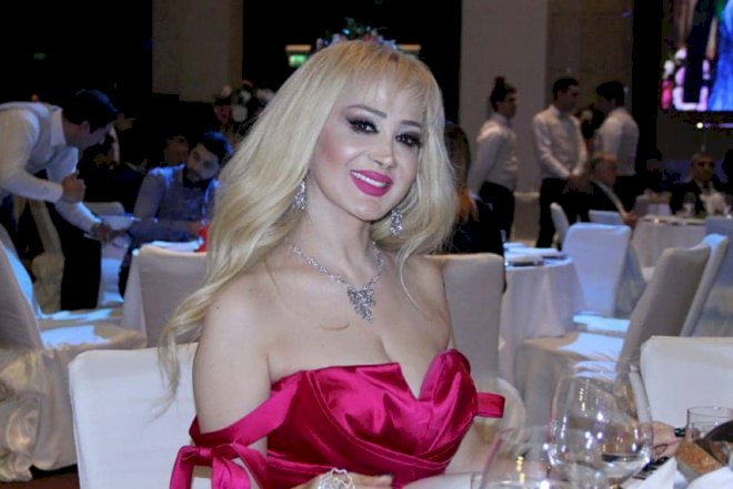    Məleykə Əsədova daha da açıq geyindi - Foto   
