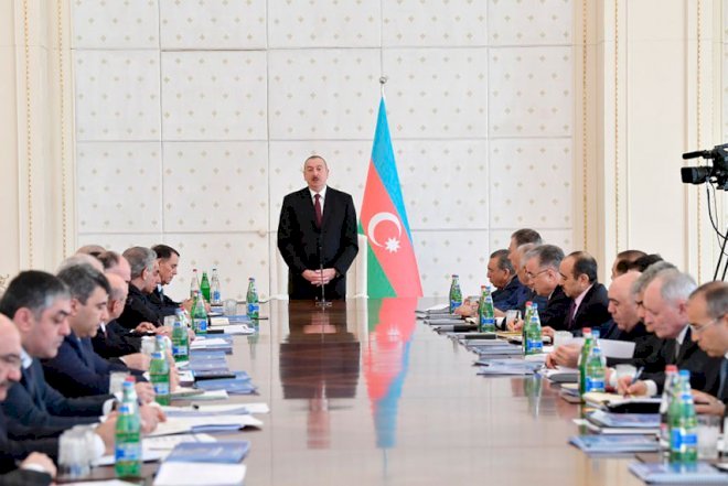    İlham Əliyev nazirləri topladı   