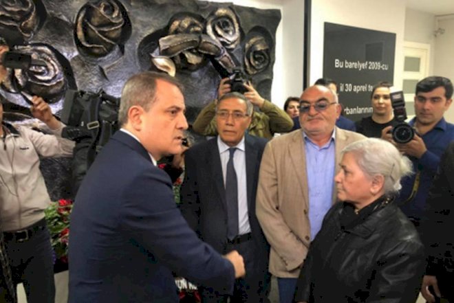    Nazir terror qurbanlarını andı   
