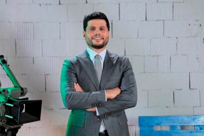    Zaur canlı yayımda AzTV rəhbərindən xahiş etdi   