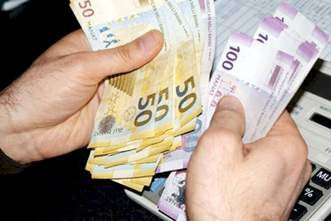    Bakıda orta aylıq əmək haqqı 794 manatdır   