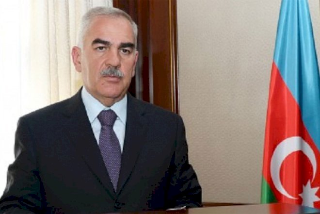    Vasif Talıbov nazirə fəxri ad verdi   