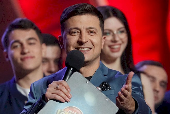    Zelenskinin qalibiyyəti rəsmən elan edildi   