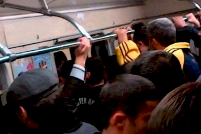    Bakı metrosunda əxlaqsız olay   