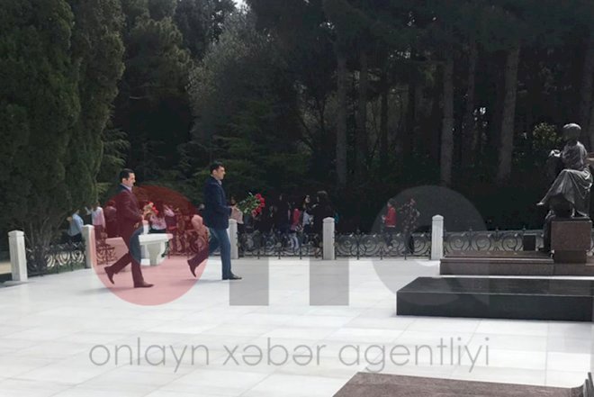    Həbsdən çıxan MTN zabiti Heydər Əliyevin məzarını ziyarət etdi - Fotolar   