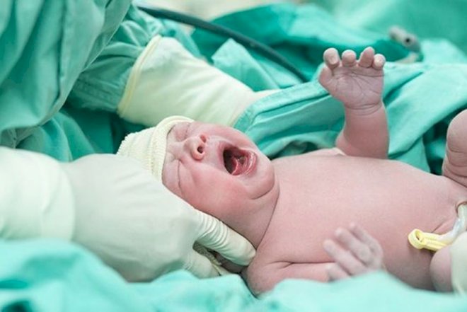    Lənkəranda ana körpəsini dünyaya gətirib vəfat etdi   