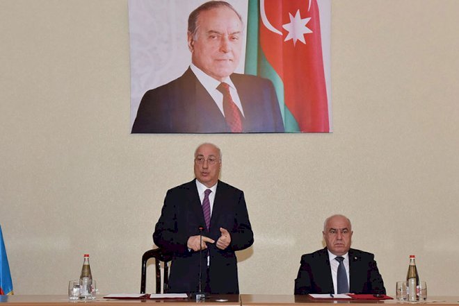    Zakir Fərəcov əhalinin şikayətlərini dinlədi   
