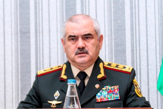    Azərbaycanda beş rəis vəzifəsindən azad edildi   
