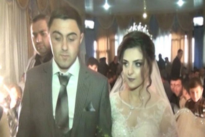    Özünü asdığı deyilən təzə gəlinin işində müəmma - Video   