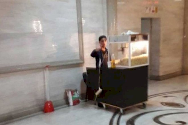    Popkorn satan gənc özünə yeni iş tapdı   