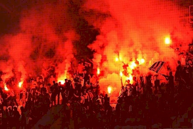    Milləti futboldan bezdirmisiniz...   