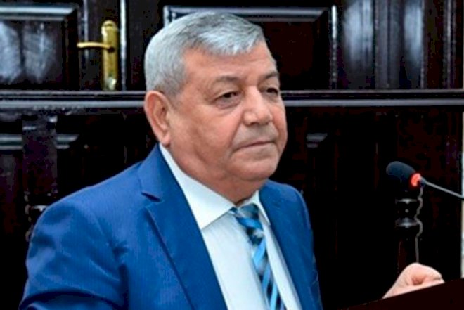    “İş adamları dağlara dağ çəkirlər” –   Direktor  
