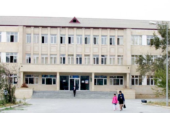    Bakıda şagird özünü niyə ikinci mərtəbədən atdı? -   Açıqlama