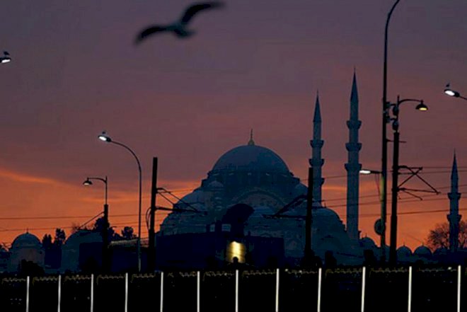    “İlahi, məni dərgahına yaxın olanlardan et!”   