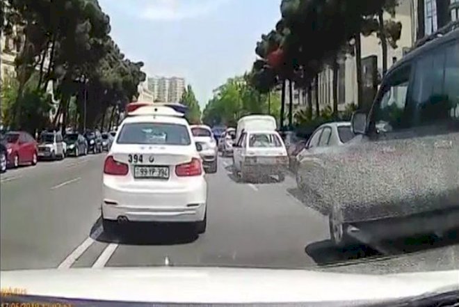    Yol polisi qaydanı niyə pozur? –   Video