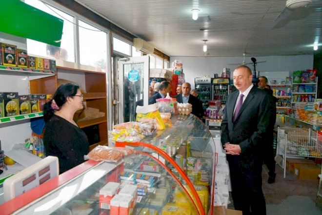    İlham Əliyev marketdə satıcılarla nə danışıb?   