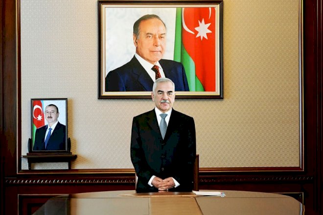    Vasif Talıbov mükafatları təqdim etdi   