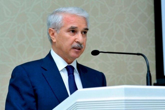    “Bulanıq suda balıq tutmaq bir az rahat olur” –   Nazir müavini 