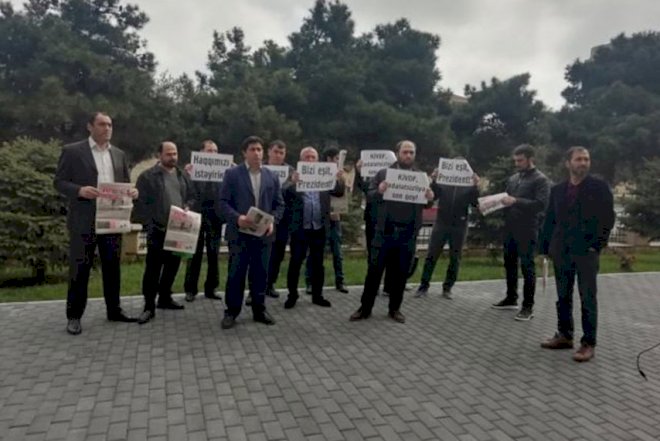    İki idman jurnalisti saxlanıldı -   Prezident Aparatanın qarşısında