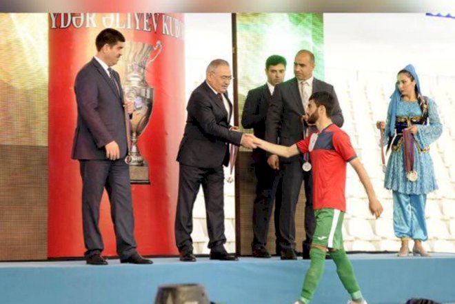    “Rəhbərlik AFFA-nın istədiyi məbləği vermirsə...” –   MOİK-in futbolçusu