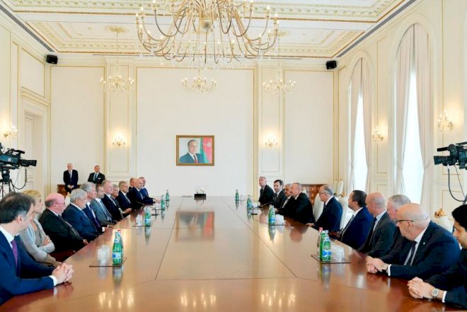    Prezident UEFA-nın nümayəndə heyətini qəbul edib   