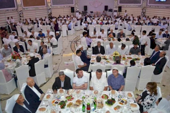    Heydər Əliyev Fondu 2 rayonda iftar süfrəsi açıb   