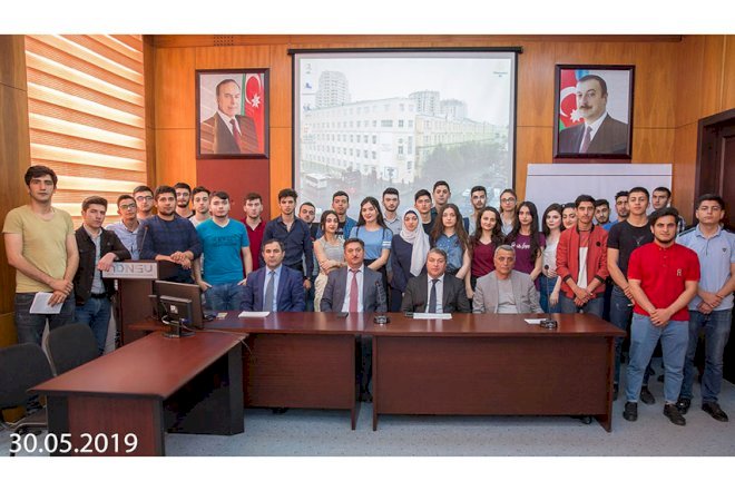    İctimai Birlik tələbələrlə tədbir keçirdi   