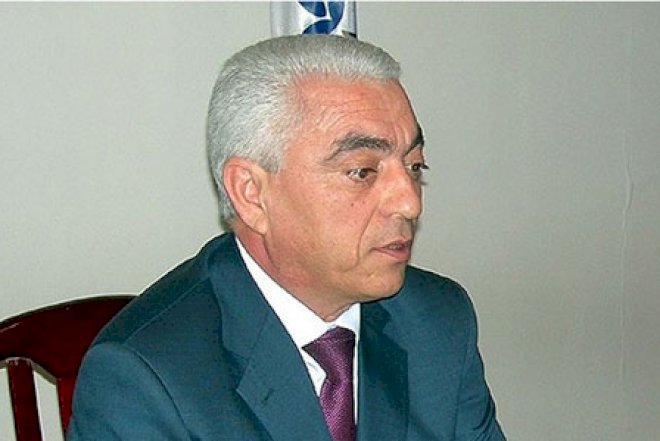    Baba Rzayevin vəzifədən qovdurduğu rəis bir gün sonra işə bərpa edildi   