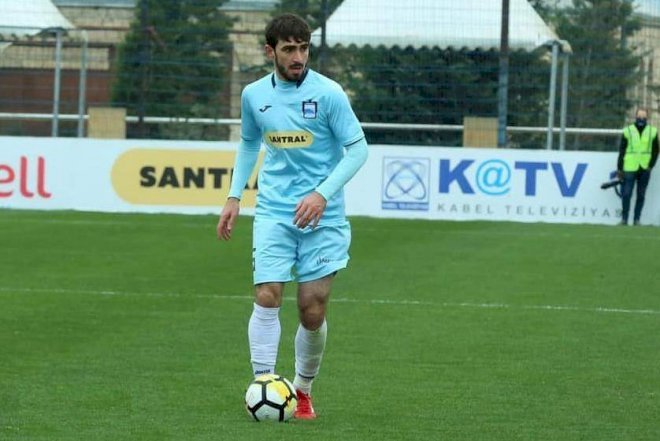    Daha bir futbolçu “Zirə“dən ayrıldı   