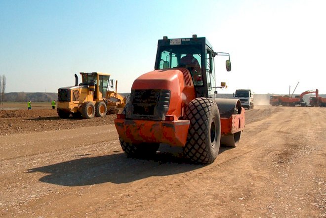    Gəncə-Gürcüstan yolu genişləndirilir   