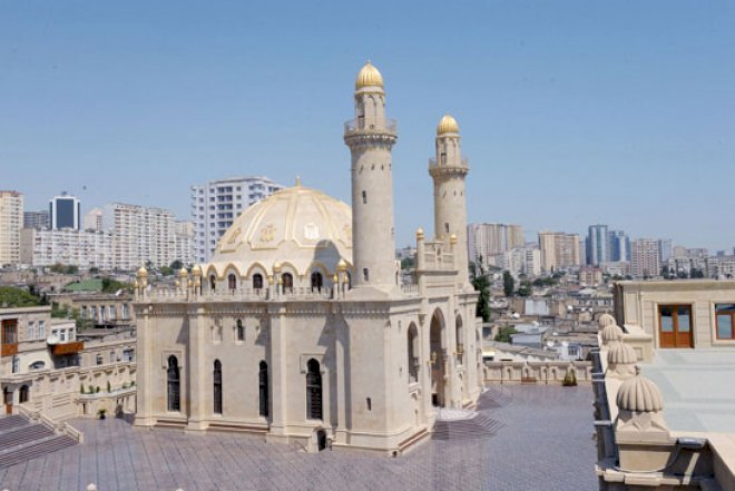    Azərbaycanda bayram namazı qılındı   