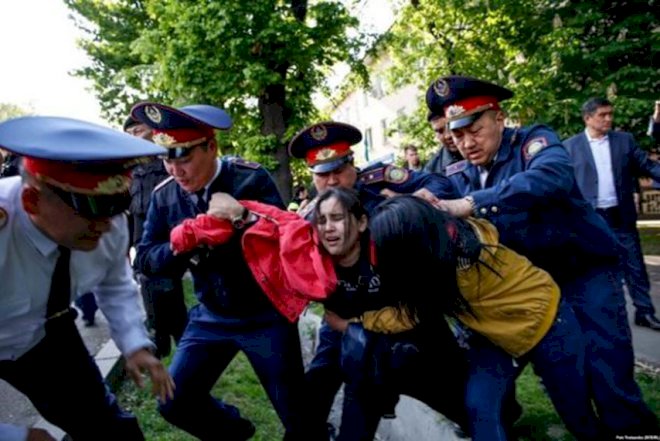    Qazaxıstanda 500 nəfər həbs olunub   