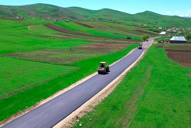    Gədəbəy yolları yenidən qurulur   