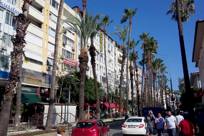    Antalyada hoteldə yanğın olub - Turistlər təxliyə olundu   